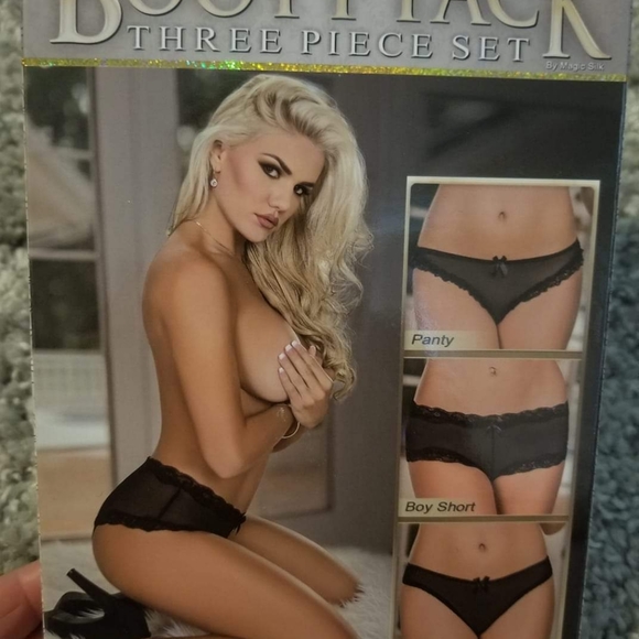 Lingerie NEW - Picture 11 of 16